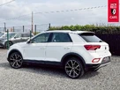 2023-volkswagen-t-roc-10-tsi-life-small-1
