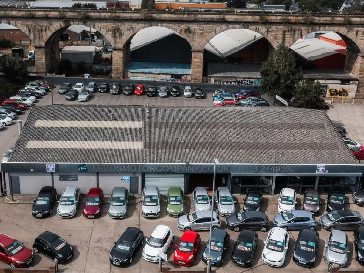2015-jaguar-xf-22td-luxury-163ps-saloon-4d-big-26