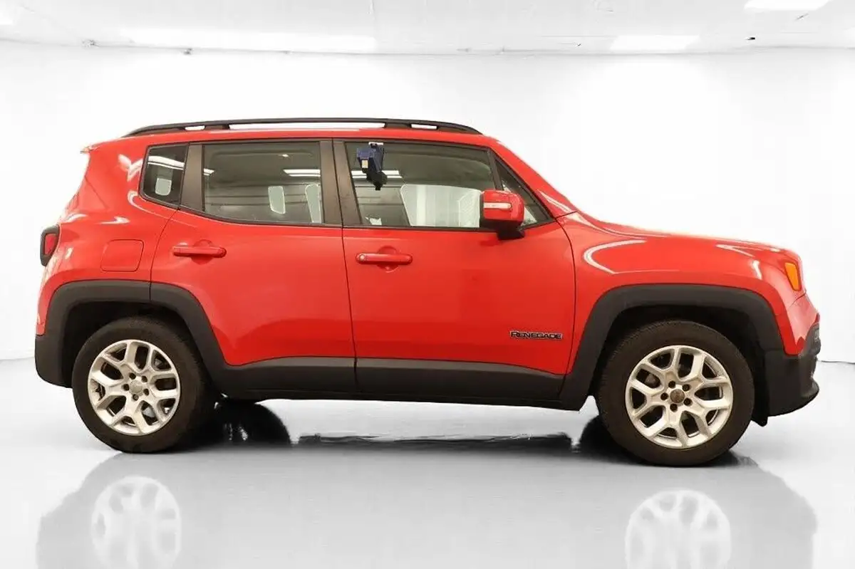 2015-jeep-renegade-16-multijet-ii-longitude-ss-big-10