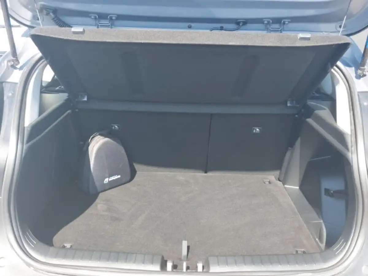 2022-hyundai-bayon-10-t-gdi-se-connect-big-7