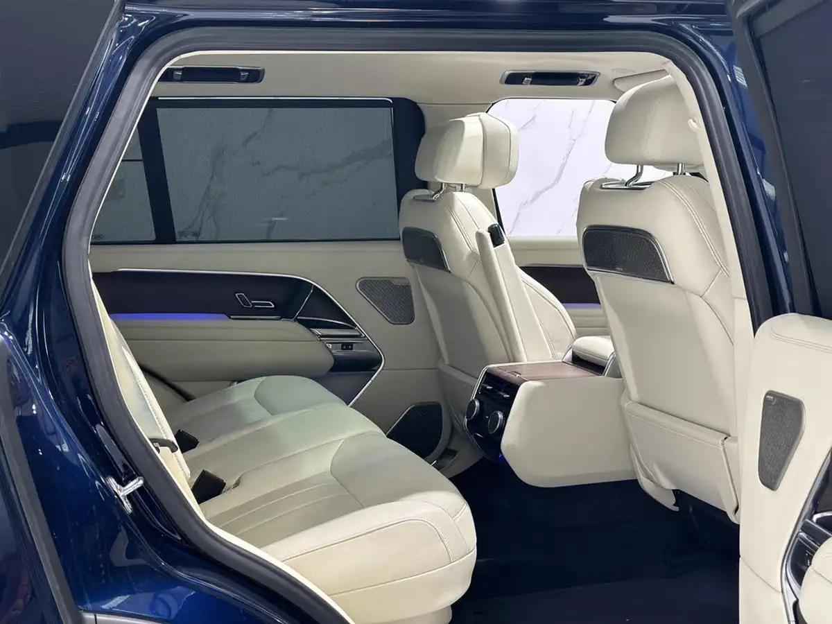 2022-land-rover-range-rover-30-p440e-autobiography-big-14