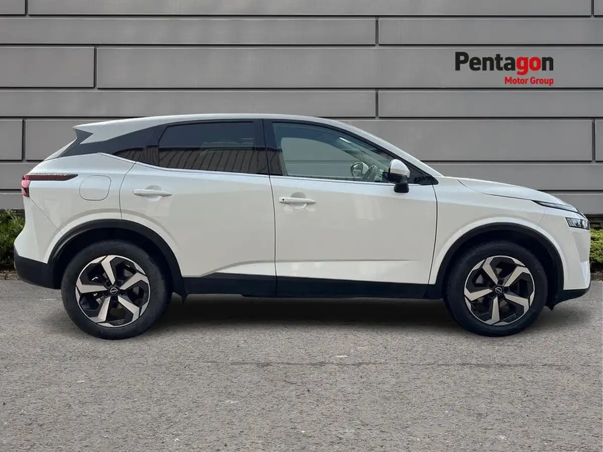 2022-nissan-qashqai-13-dig-t-n-connecta-160ps-auto-big-13