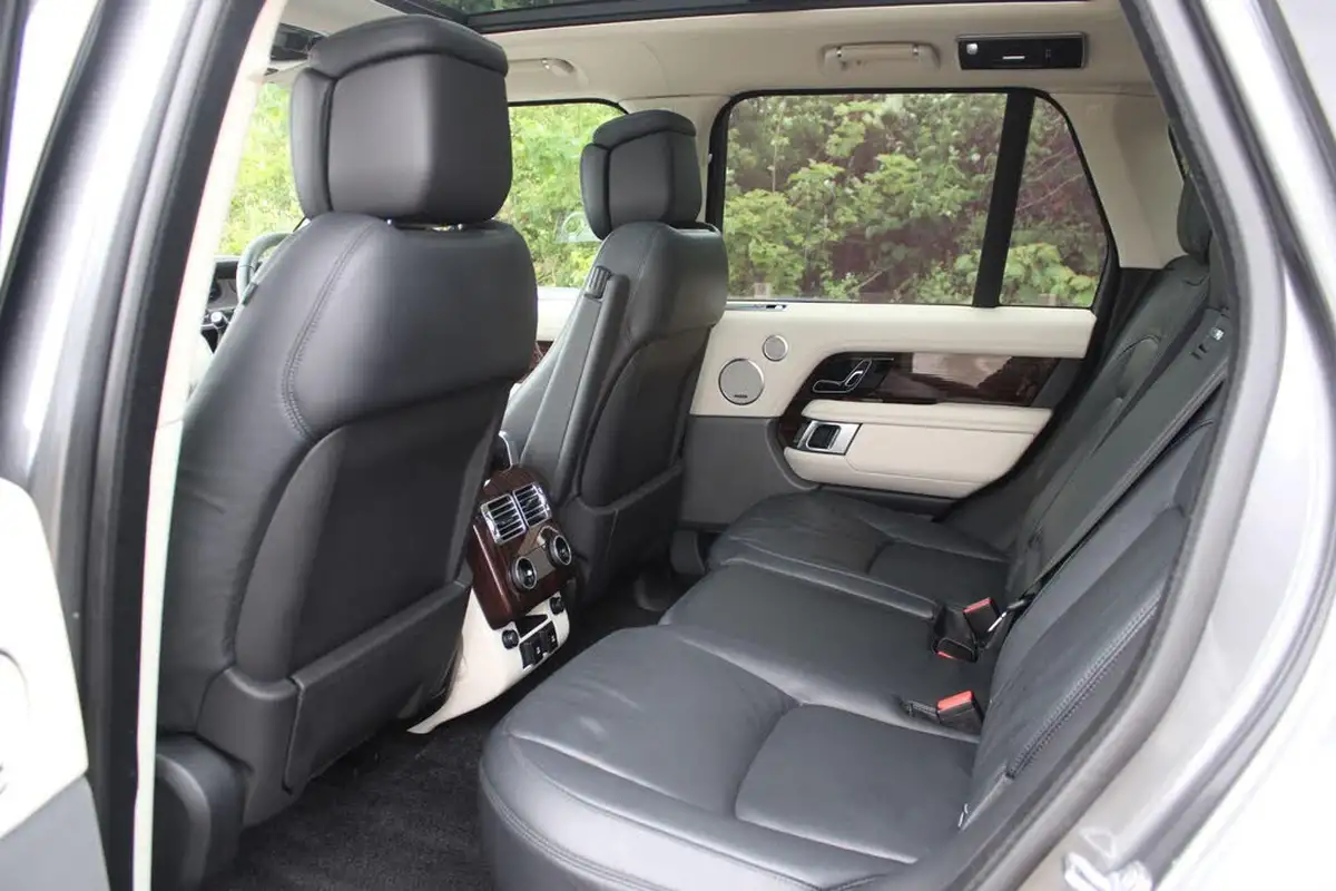 2019-land-rover-range-rover-30-sdv6-autobiography-big-22