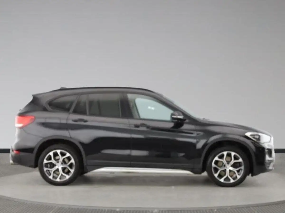 2022-bmw-x1-20-sdrive20i-xline-big-4