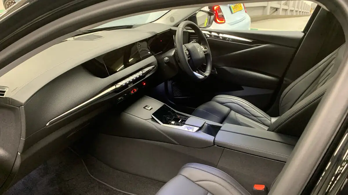 2024-ds-ds-4-e-tense-rivoli-big-11
