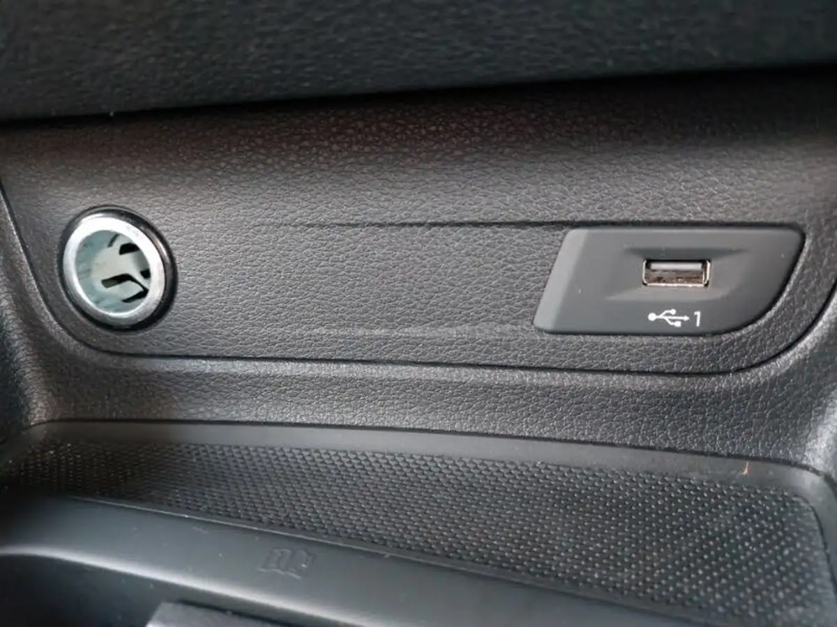 2023-audi-q2-15-35-tfsi-s-line-tronic-big-10