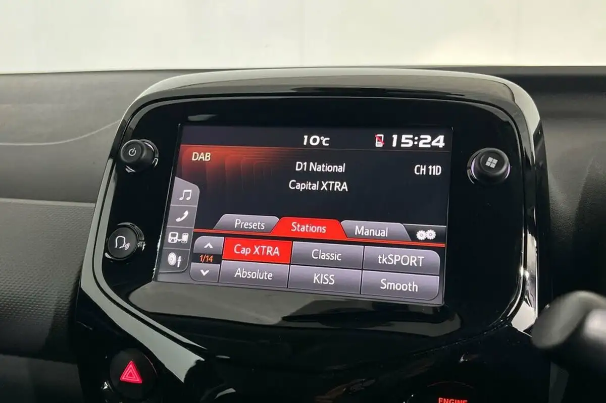 2020-peugeot-108-10-allure-ss-hatchback-5d-big-30