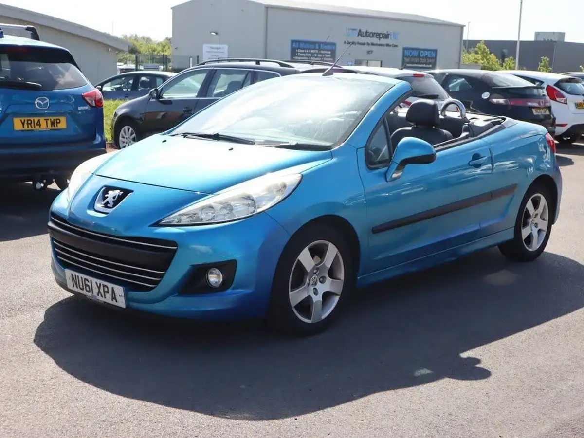 2011-peugeot-207-cc-16-sport-vti-big-0