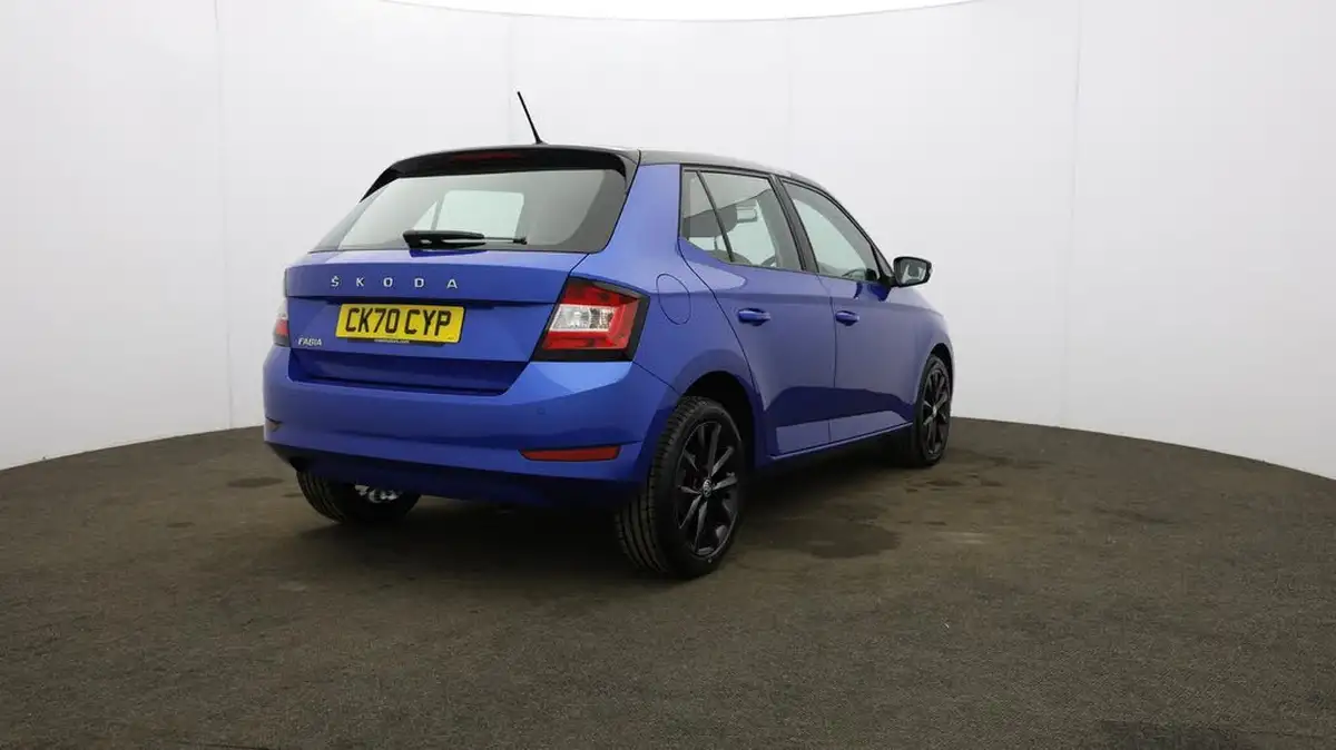 2020-skoda-fabia-10-mpi-colour-edition-60ps-big-60