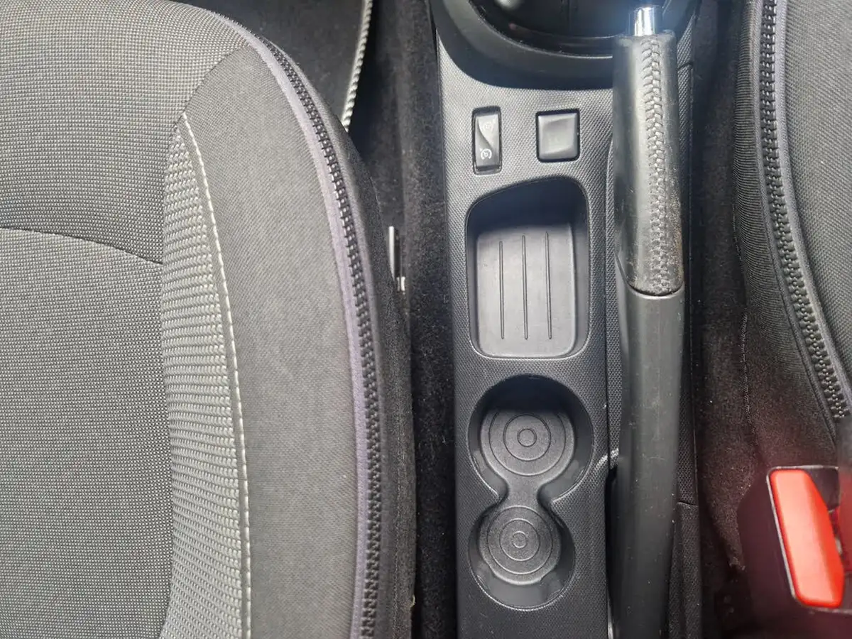 2016-renault-captur-09-dynamique-nav-big-41