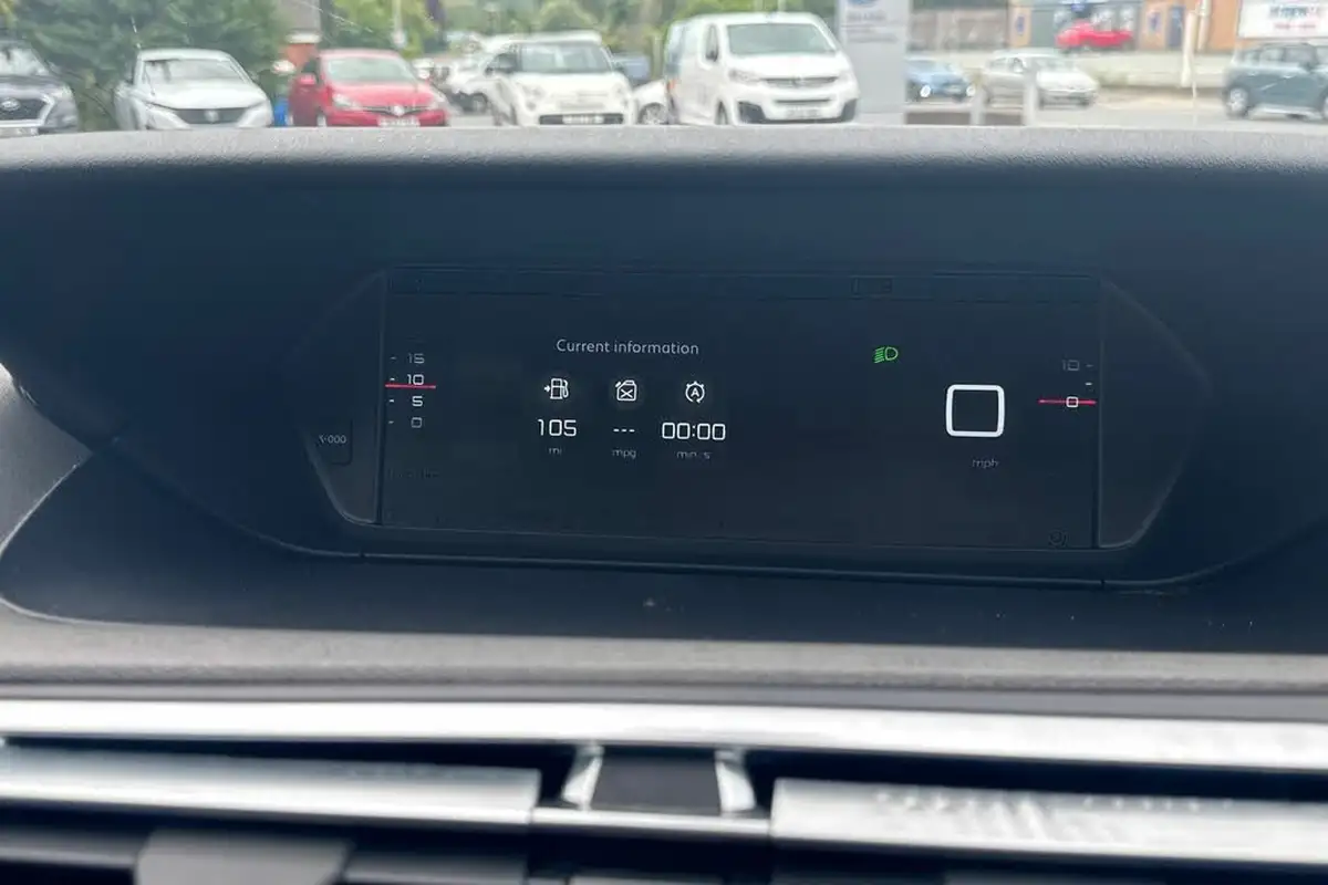 2019-citroen-grand-c4-spacetourer-12-puretech-feel-big-13