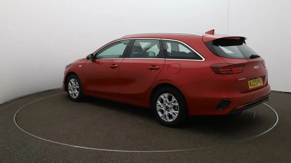 2023-kia-ceed-15-t-gdi-2-158bhp-sportswagon-big-62