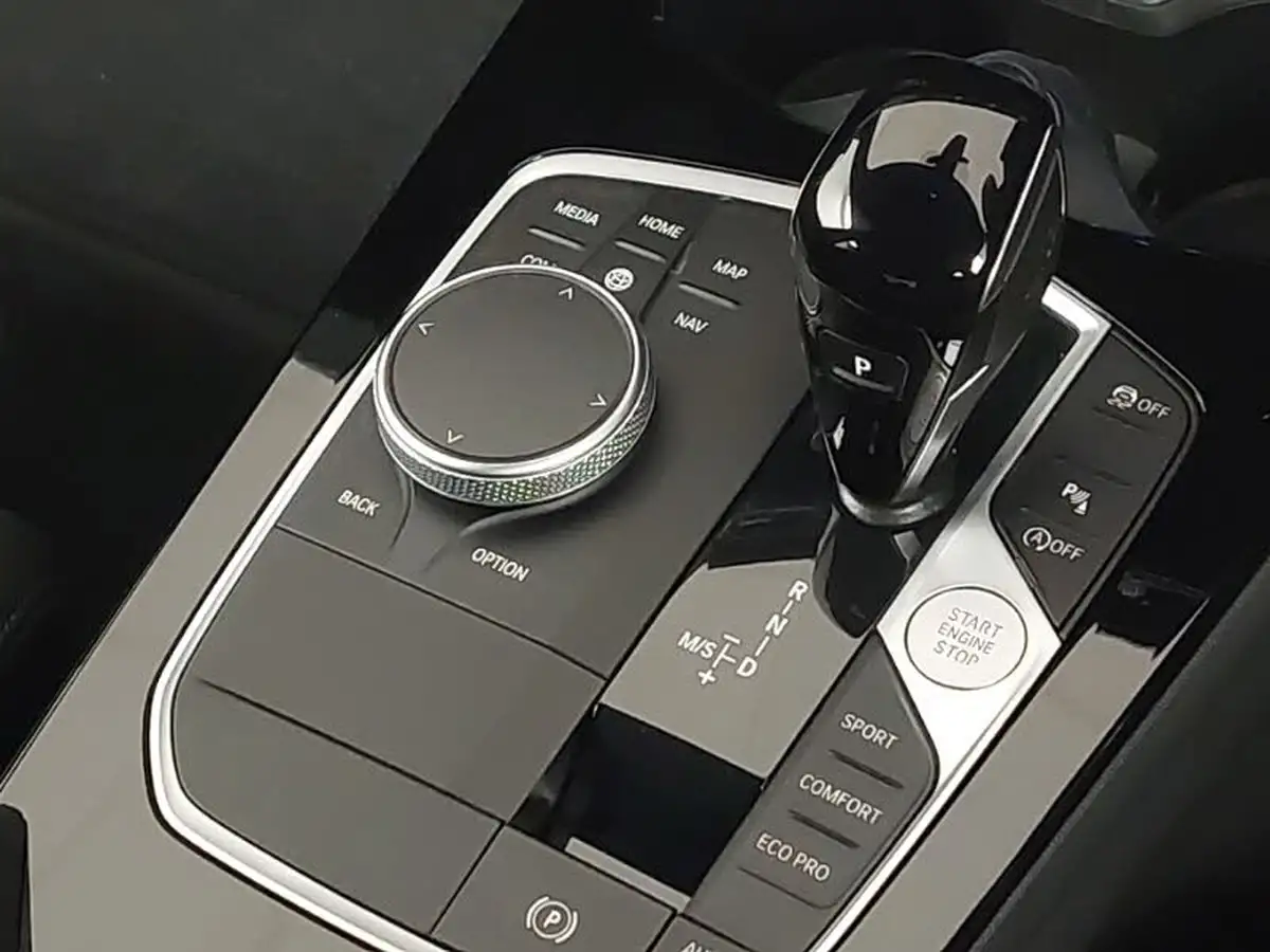 2024-bmw-2-series-15-218i-m-sport-coupe-4d-dct-big-9