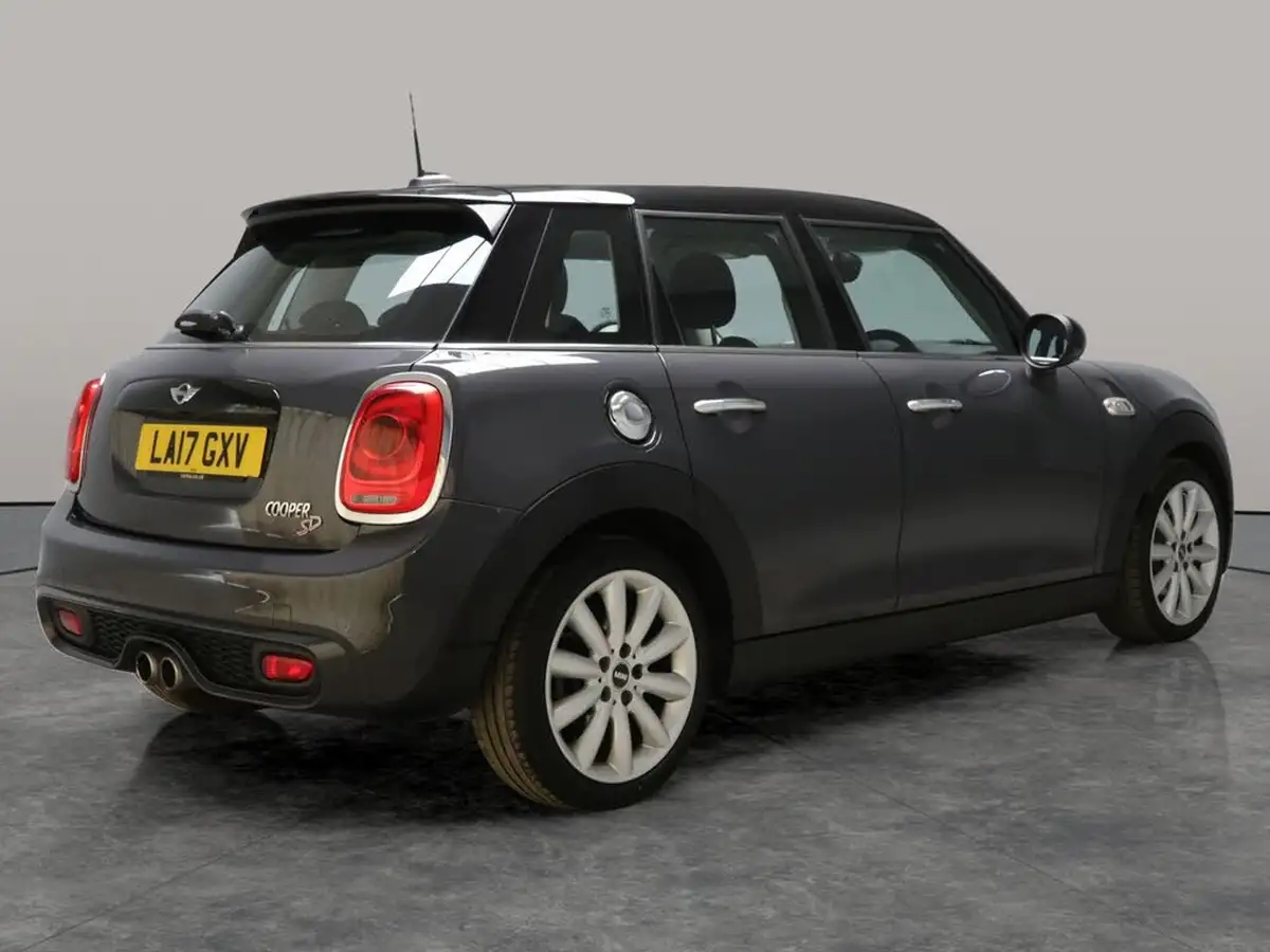 2017-mini-cooper-20td-cooper-sd-ss-5d-big-10