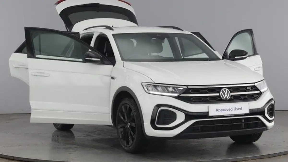 2022-volkswagen-t-roc-15-tsi-r-line-hatchback-5d-big-8
