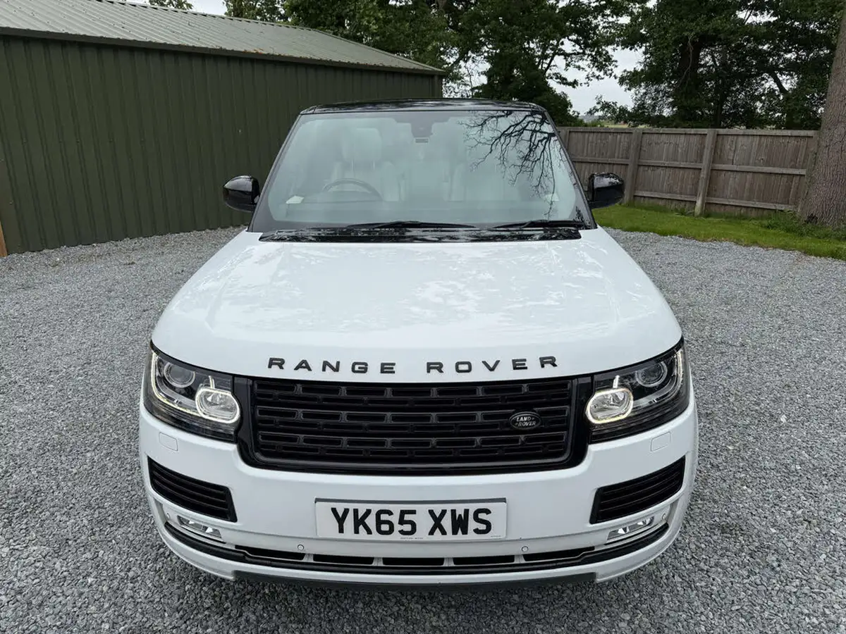 2015-land-rover-range-rover-30tdv6-vogue-big-13