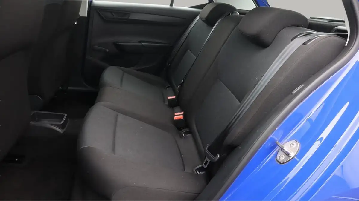 2021-skoda-fabia-10-tsi-95ps-hatchback-dsg-big-16