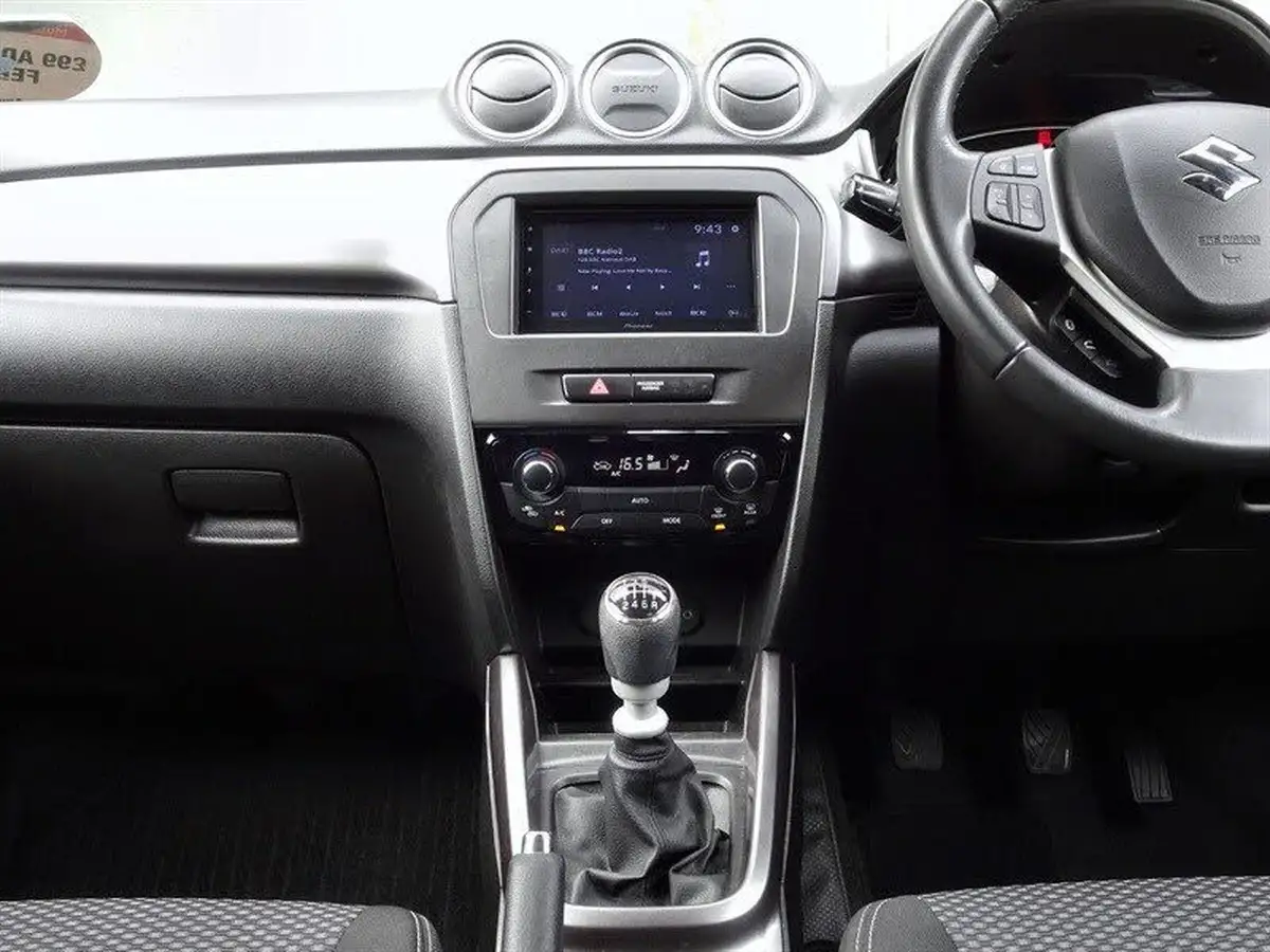 2022-suzuki-vitara-14-boosterjet-sz-t-big-16