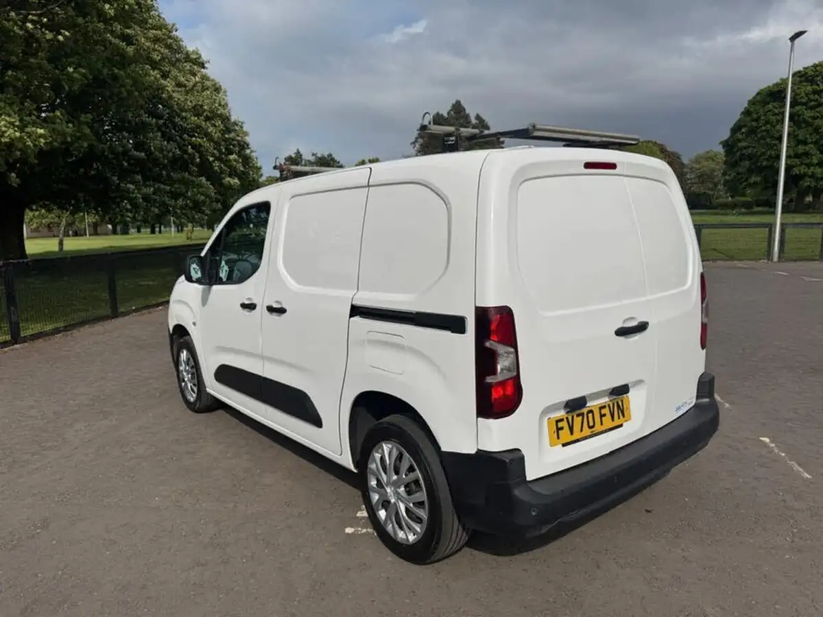 2020-citroen-berlingo-12-puretech-1000-enterprise-big-4