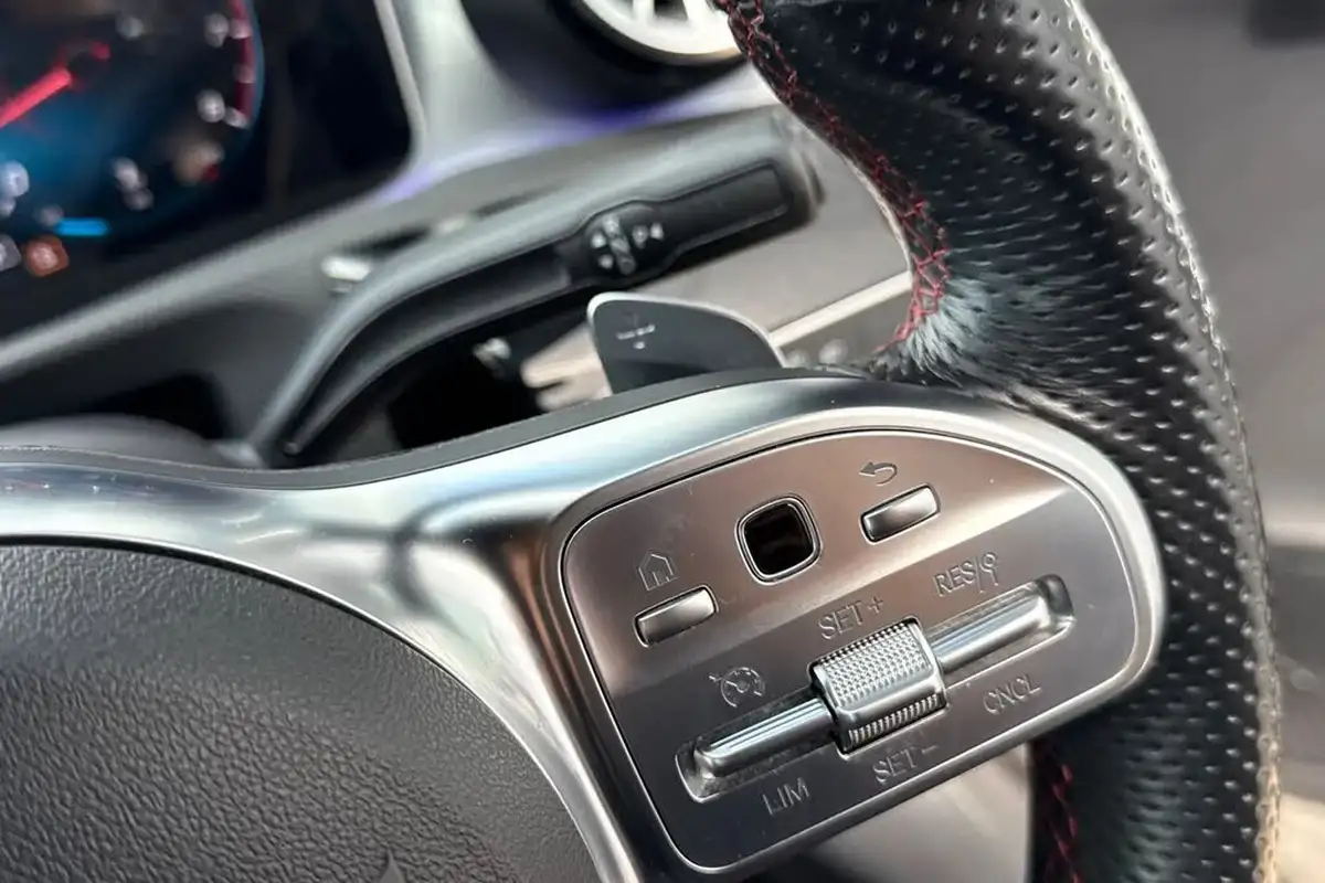 2019-mercedes-benz-a-class-13-a200-amg-line-premium-hatchback-5d-7g-dct-big-57
