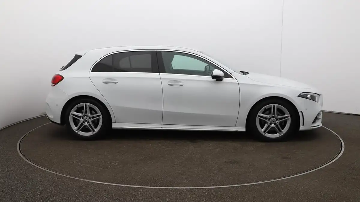 2019-mercedes-benz-a-class-13-a200-amg-line-premium-hatchback-5d-big-40