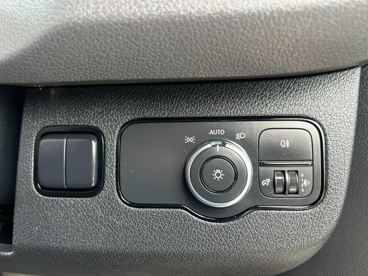 2020-mercedes-benz-sprinter-20cdi-315-l1h1-progressive-big-15