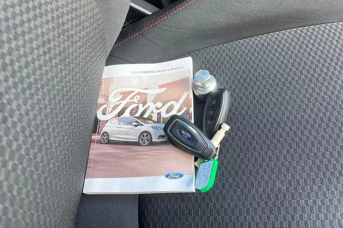 2020-ford-fiesta-10t-st-line-edition-155ps-hybrid-mhev-5d-big-21