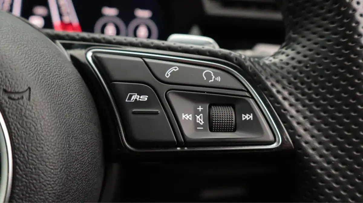 2022-audi-rs3-25-tfsi-sportback-5d-big-26