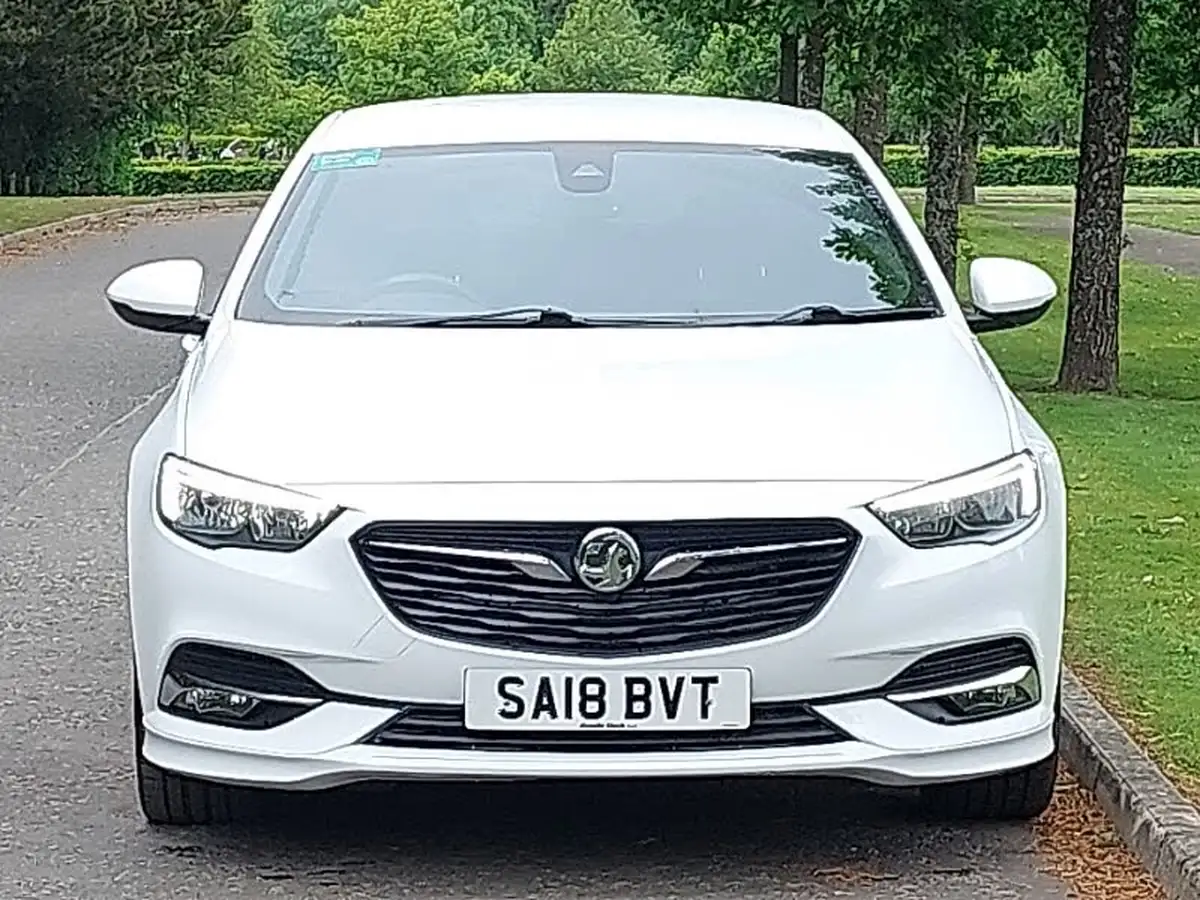 2018-vauxhall-insignia-grand-sport-20td-sri-vx-line-nav-big-18