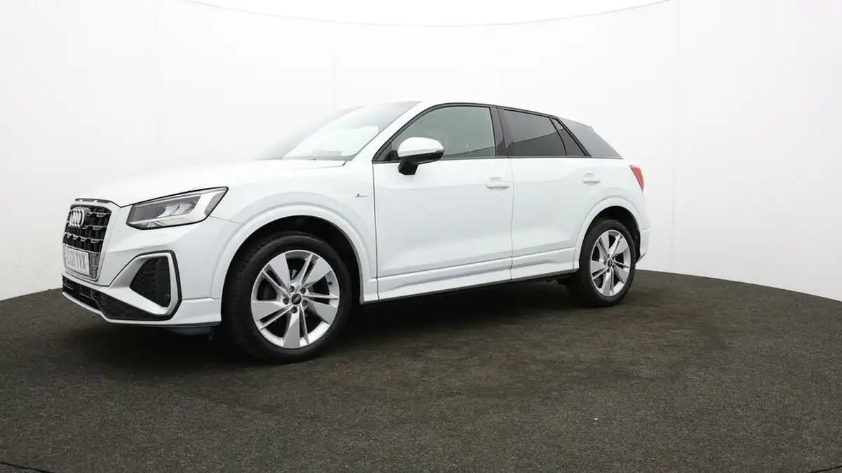 2021-audi-q2-10-30-tfsi-s-line-big-62