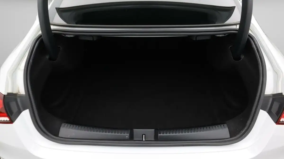 2022-mercedes-benz-cla-13-cla-200-amg-line-coupe-4d-big-17