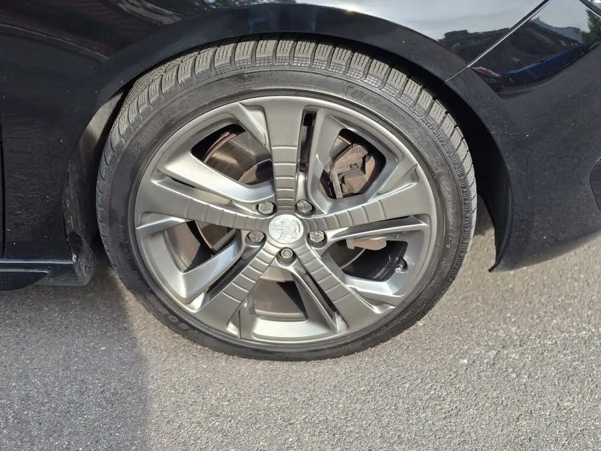 2016-peugeot-308-20-bluehdi-gt-eat6-big-33