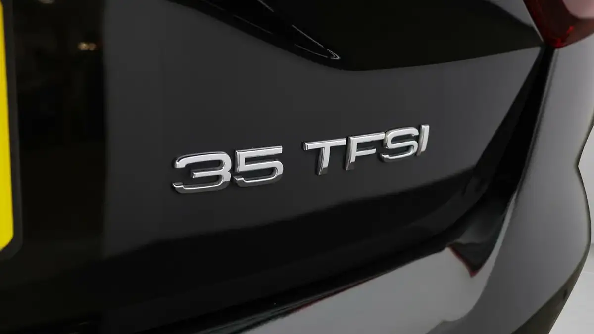 2019-audi-q2-15-35-tfsi-sport-s-tronic-big-21