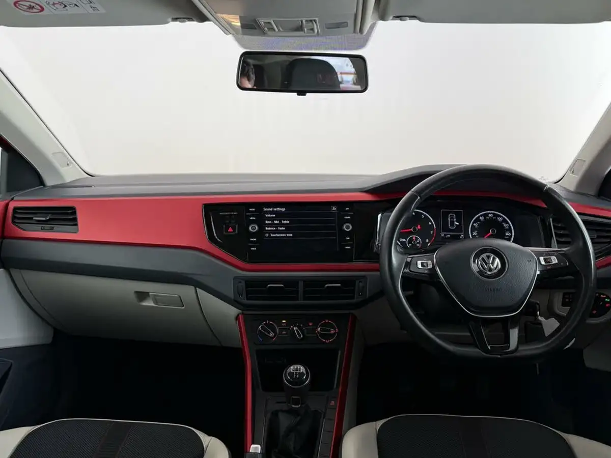 2020-volkswagen-polo-10-beats-80ps-big-17