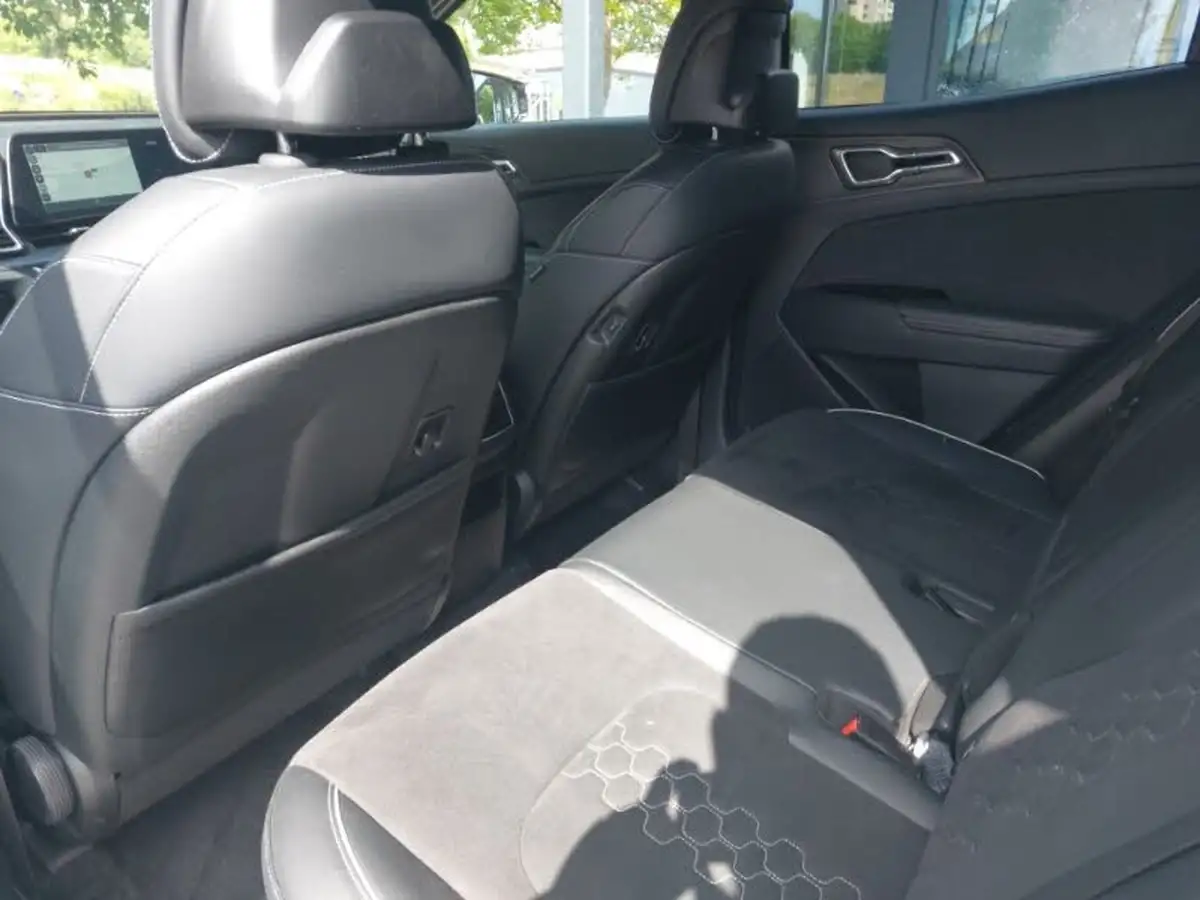 2023-kia-sportage-16-t-gdi-gt-line-148bhp-big-5