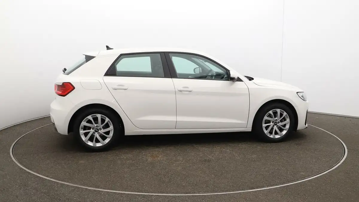 2023-audi-a1-10-30-tfsi-sport-s-tronic-big-42