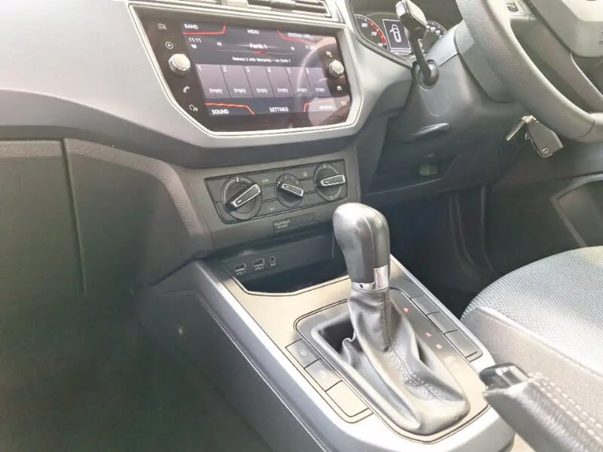 2020-seat-arona-10-tsi-se-technology-115ps-dsg-big-9