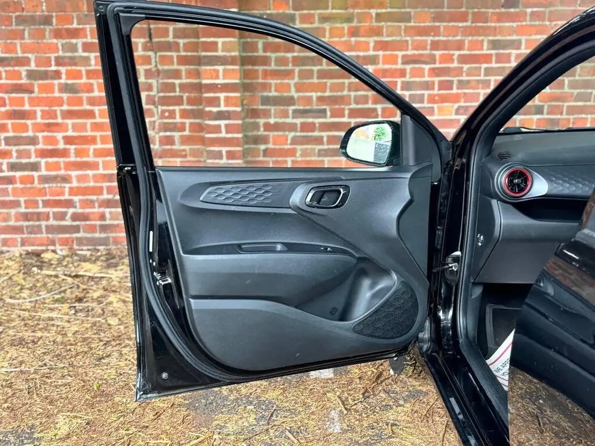 2022-hyundai-i10-10-t-gdi-n-line-big-23