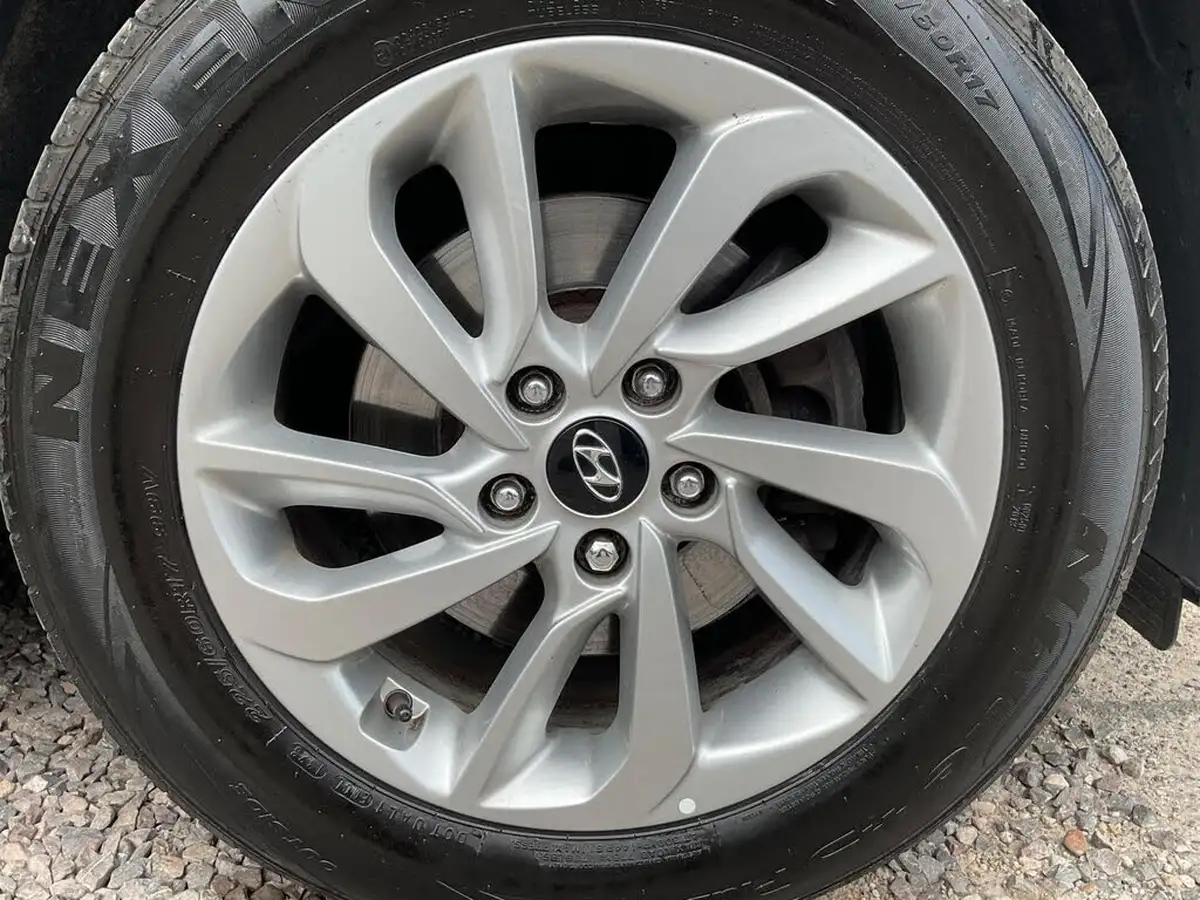 2017-hyundai-tucson-17crdi-blue-drive-se-nav-116ps-big-9