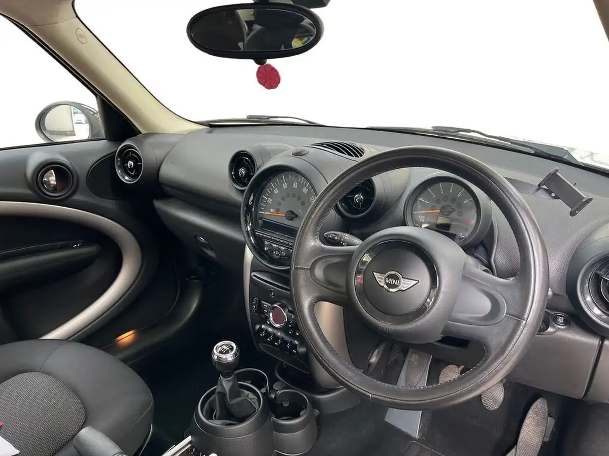 2014-mini-countryman-16-one-98bhp-big-5
