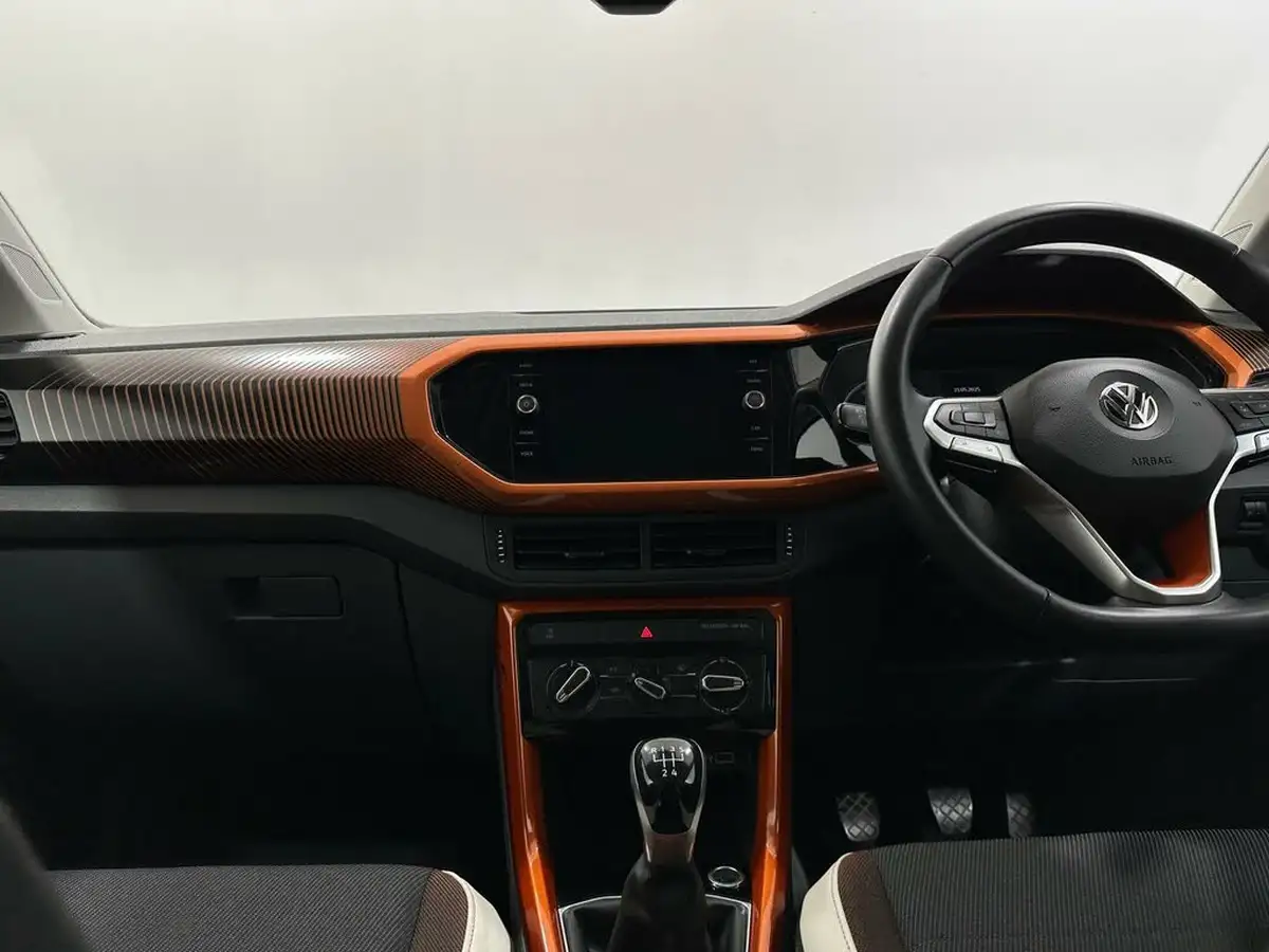 2021-volkswagen-t-cross-10-tsi-se-95ps-big-17