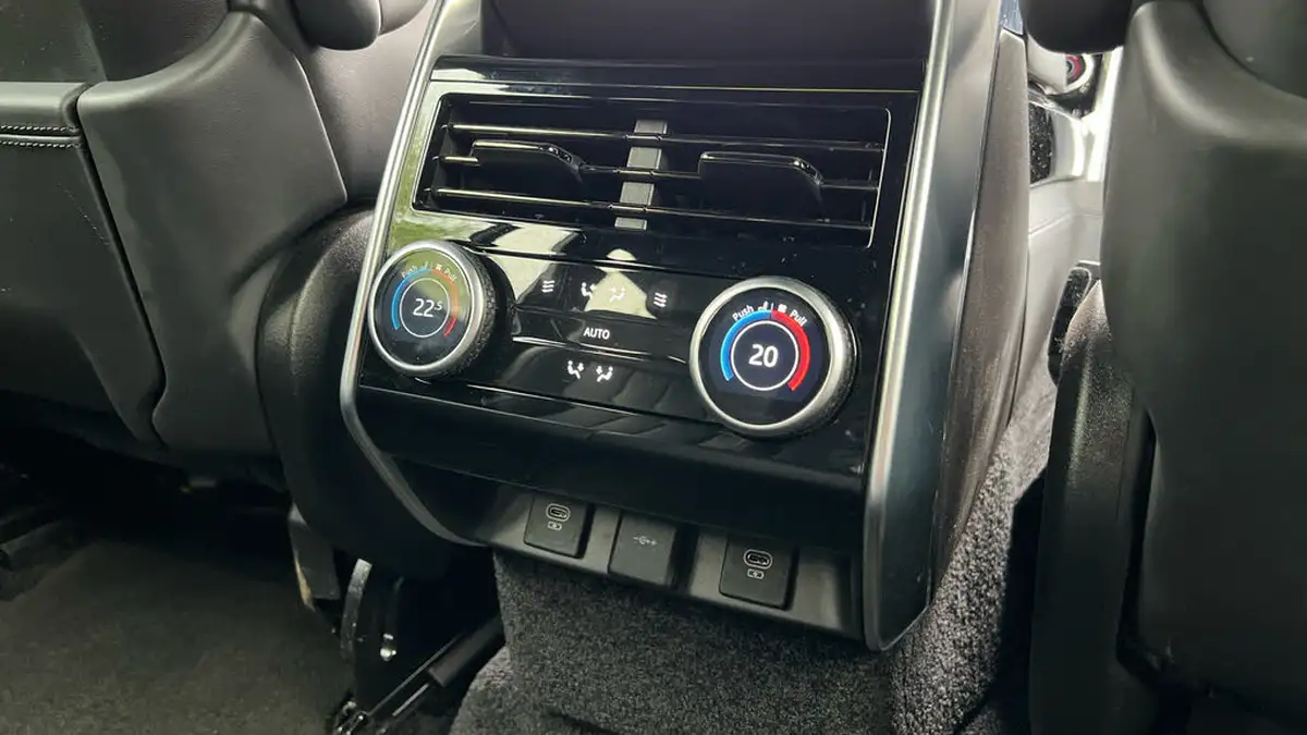 2022-land-rover-range-rover-30-p400-autobiography-lwb-big-17