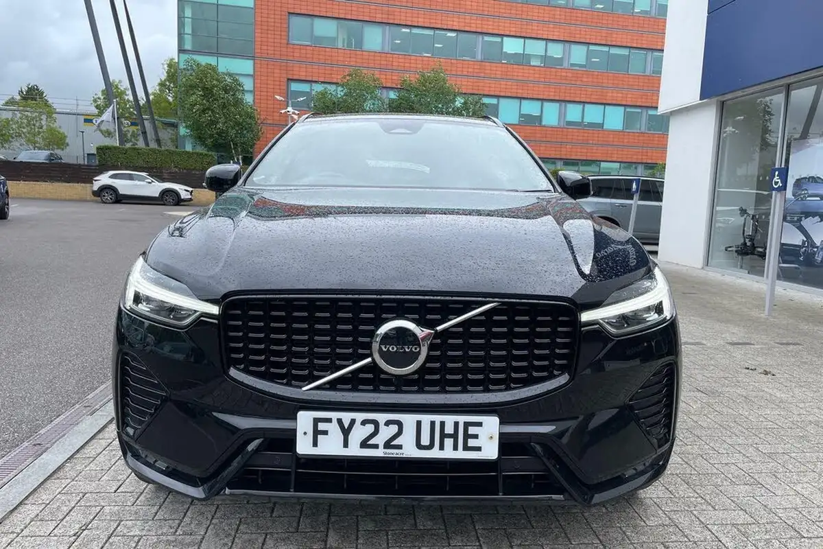 2021-volvo-xc60-20-b5-r-design-pro-awd-big-11