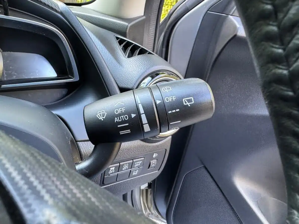 2016-mazda-mazda2-15td-sport-nav-big-35