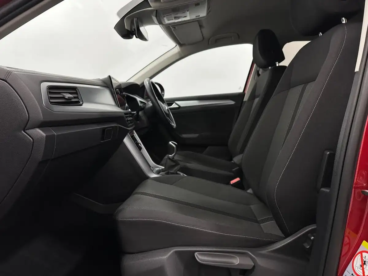 2022-volkswagen-t-roc-15-tsi-life-big-30