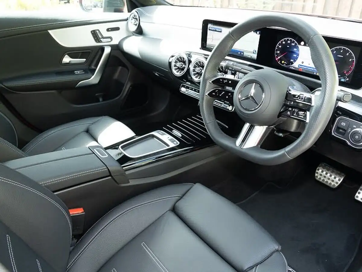 2024-mercedes-benz-cla-13-cla-200-amg-line-premium-plus-coupe-4d-big-9