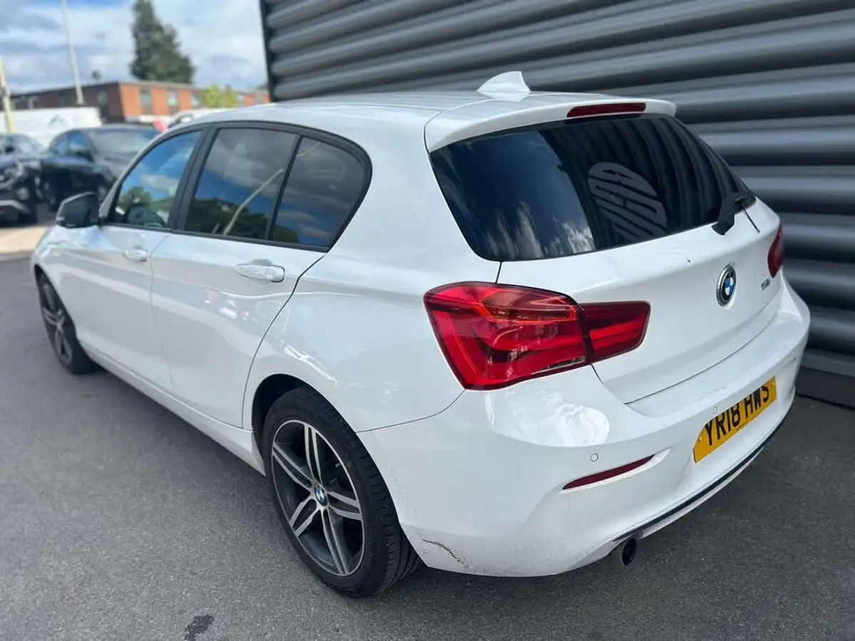 2018-bmw-1-series-15-118i-se-5d-big-3