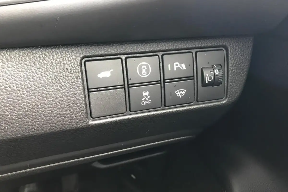 2023-honda-hr-v-15-i-mmd-advance-big-15
