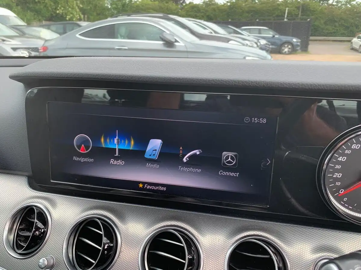 2018-mercedes-benz-e-class-20d-e220d-se-premium-plusss-saloon-4d-big-16