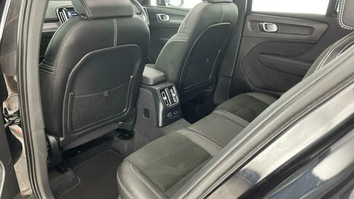 2021-volvo-xc40-15-t5-r-design-262bhp-big-35